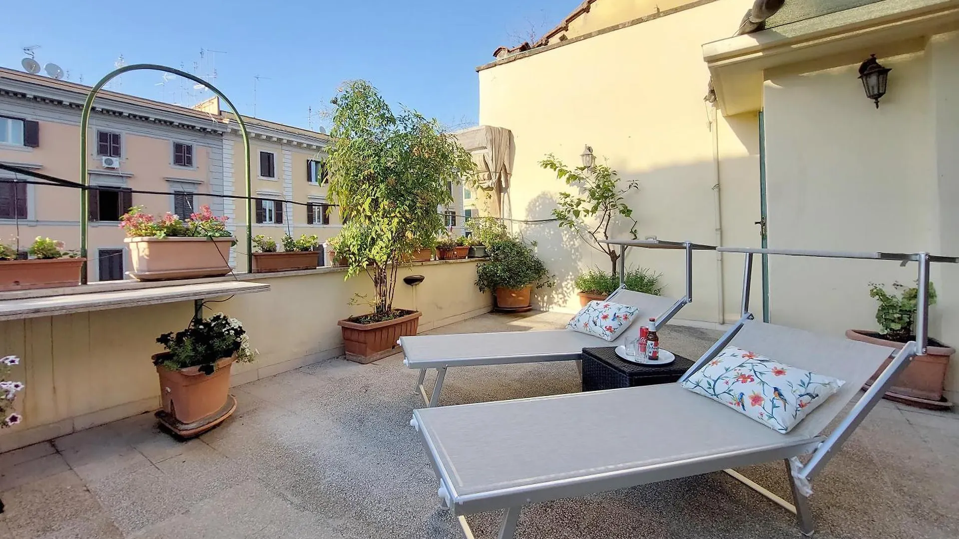 Beautiful Apartment With Amazing Rooftop&Jacuzzi Rome